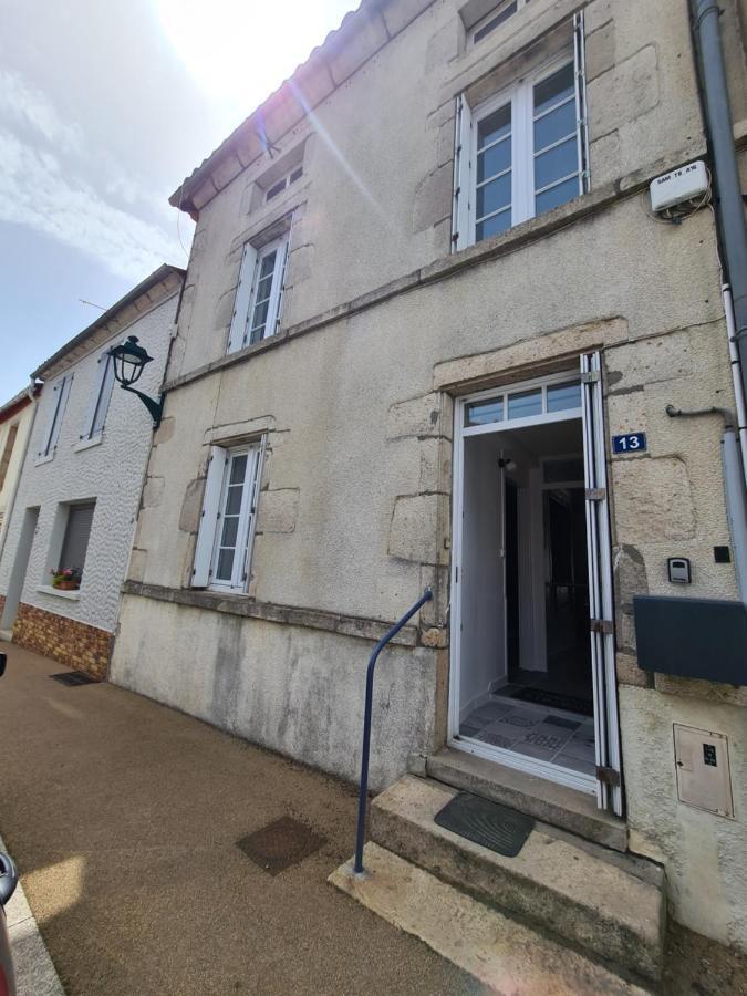 Gite La Libellule 4 Couchages 15 Min Du Puy Du Fou Saint-Amand-sur-Sevre Exterior foto